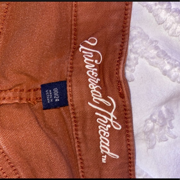 Universal Thread Shorts - Picture 3 of 3